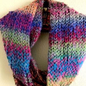 Colorful eternity scarf